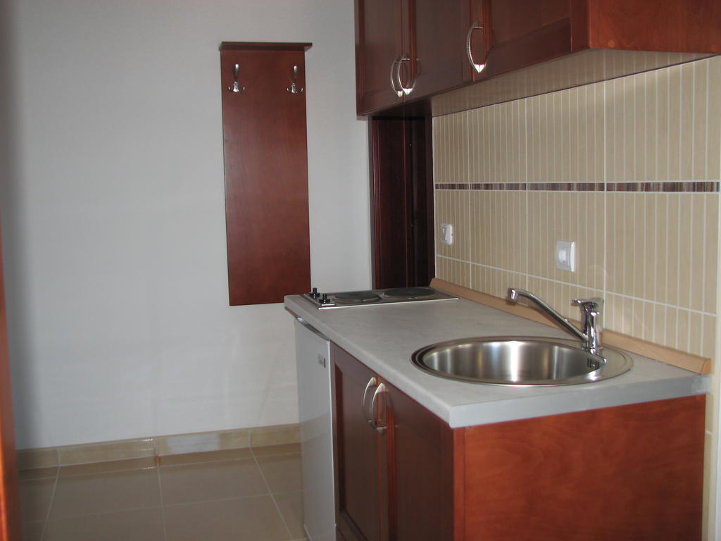 Apartments Leut Свети-Стефан Номер фото