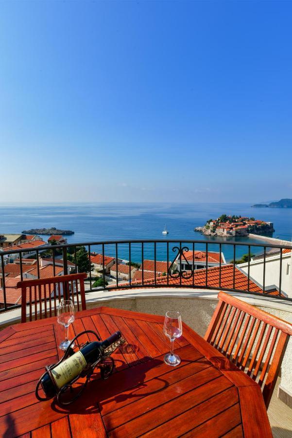 Apartments Leut Свети-Стефан Номер фото